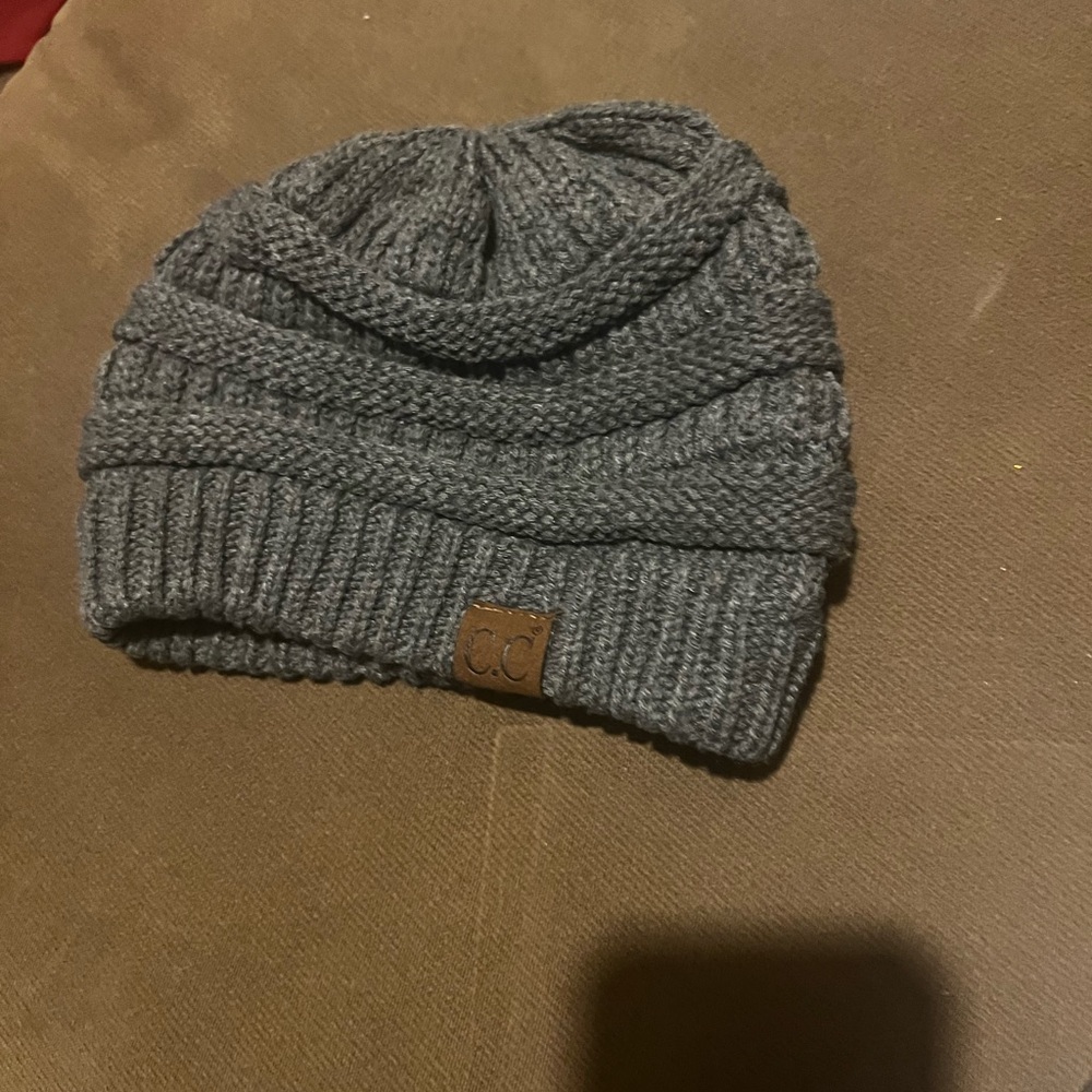 Cc knit grey knit beanie